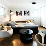 Daire Mojca's Nest