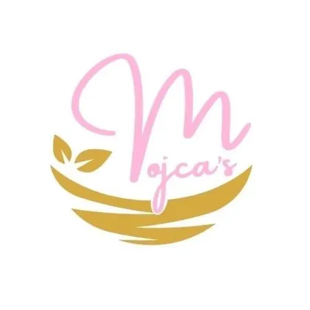 Mojca's Nest דירה *